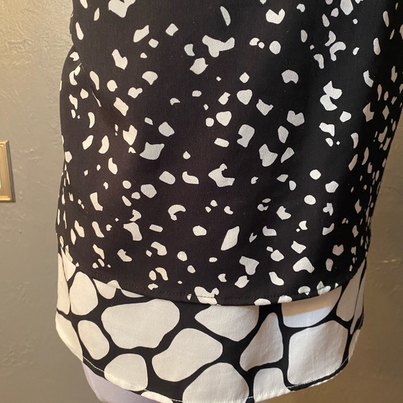 Apt 9 Black and White Pebble Design Layered Sleeveless Open Back Top - Picture 9 of 16